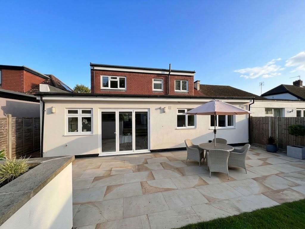 Highview Gardens, Edgware, HA8, Edgware